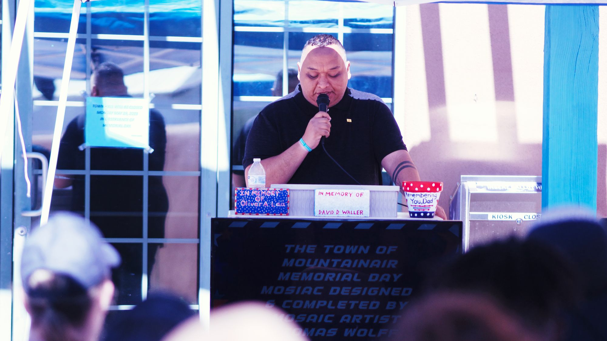 Mountainair Unveils Mosaic During Memorial Day Ceremony