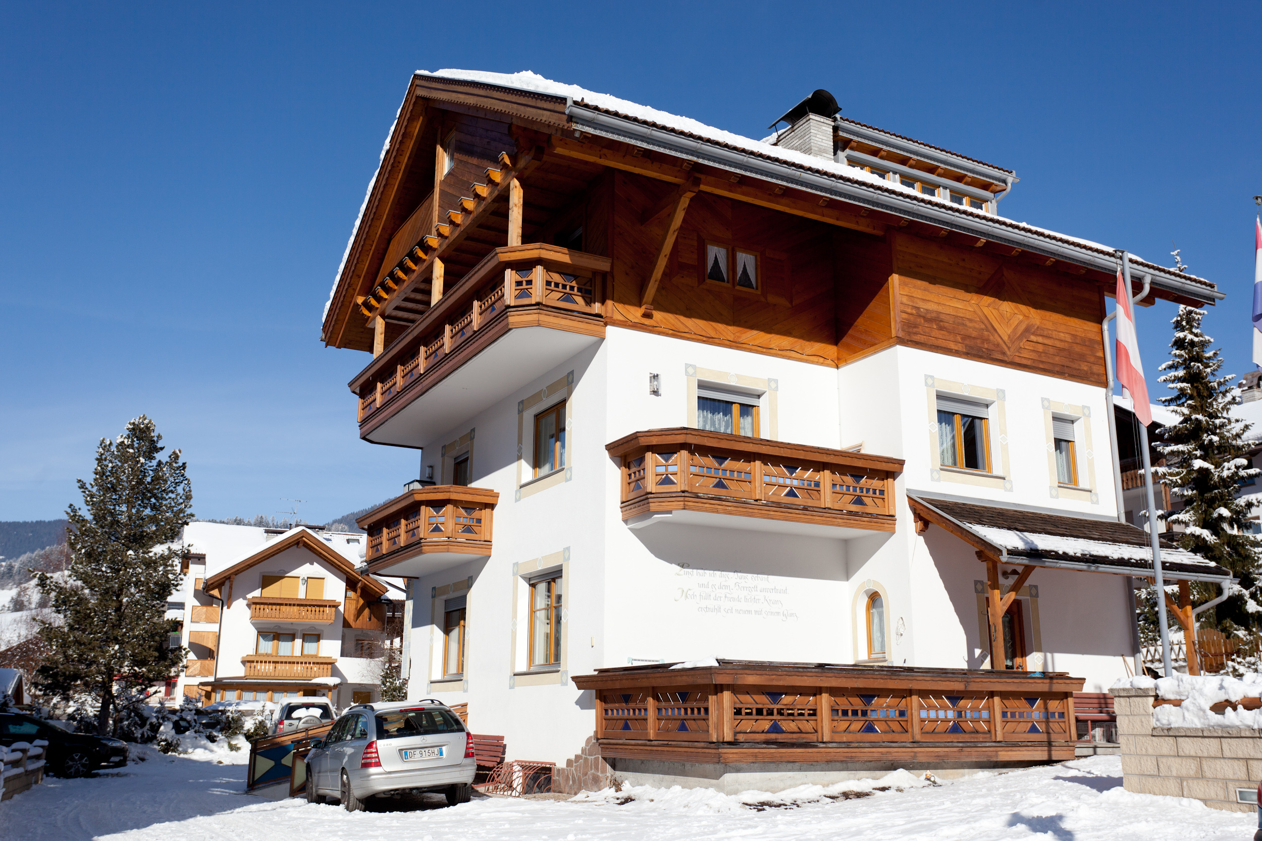 Trik Dan Tips Residence Villa Toni 2022