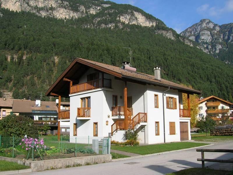Appartamento Zorzi In Val Di Fiemme Bellamonte, Italy | Mountvacation.co.uk 600_x_800_jpg