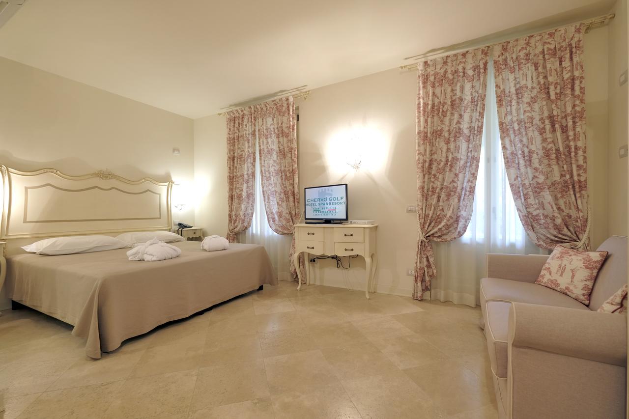 ChervÃ² Golf Hotel Spa, Resort & Apartment San Vigilio, Lago di Garda