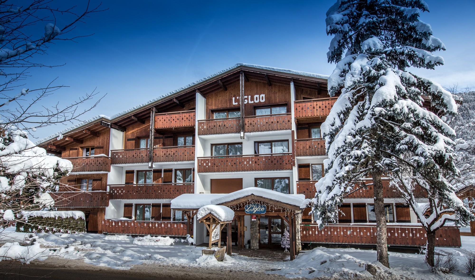 Hotel L'Igloo in Morzine, France MountVacation.co.uk