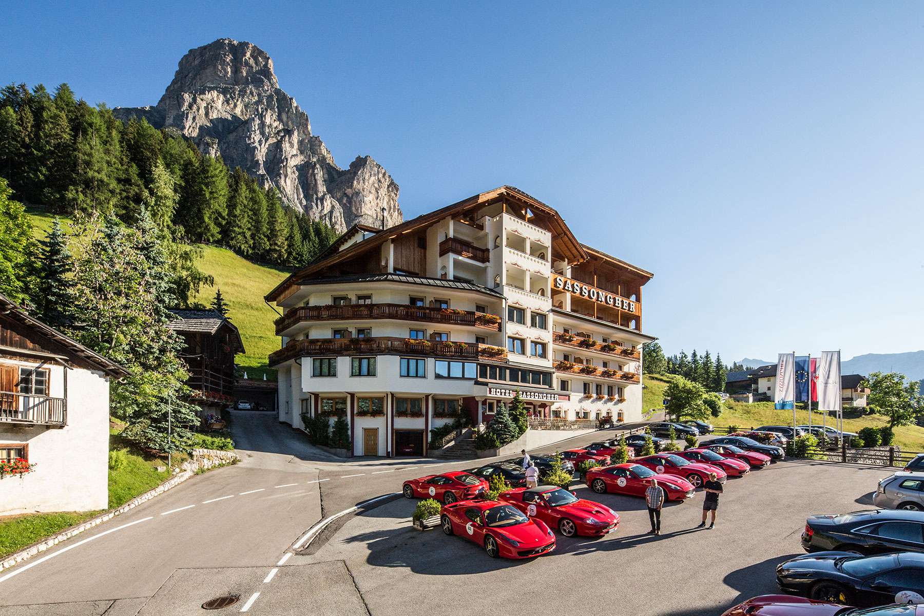 Hotel Sassongher, Alta Badia, Italija MountVacation.si