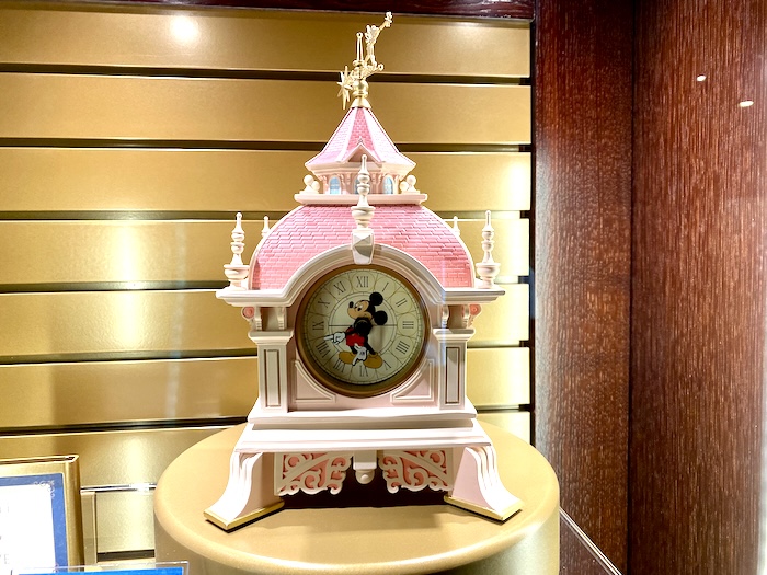 A Look at the Exclusive Disneyland Hotel Clock Figure That Will be for