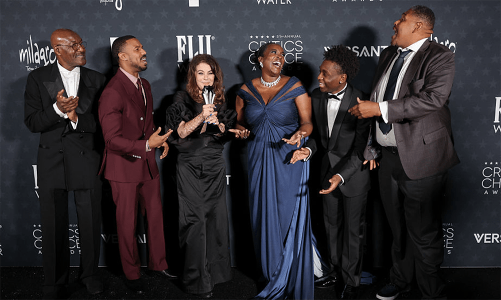Critics Choice Awards One Battle After Another και εδώ Περιοδικό Move It