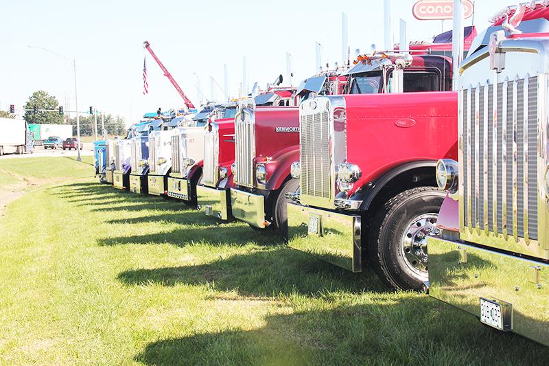 "4 State Trucks 2018 Guilty By Association Truck Show" Gallery
