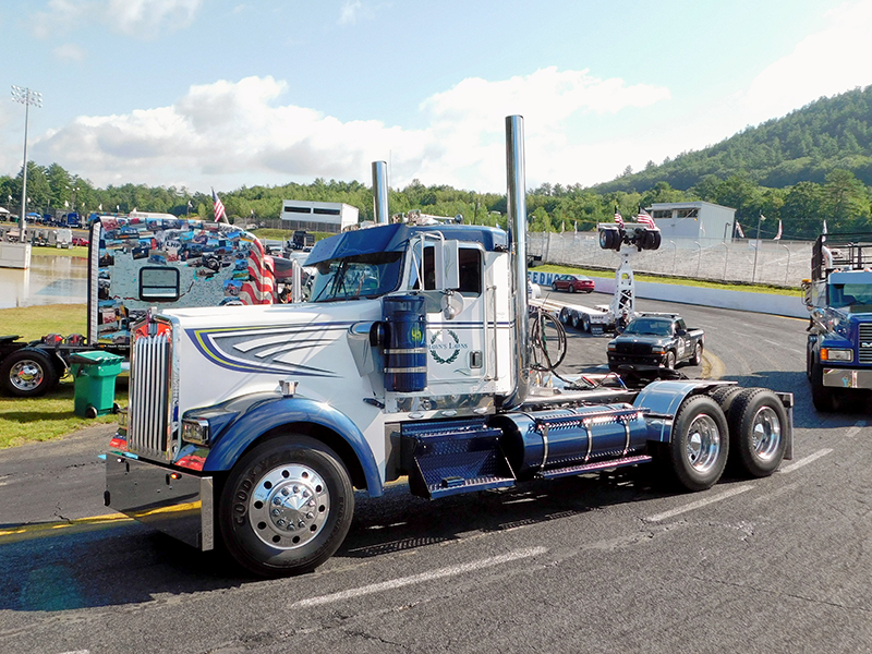 2021 Gear Jammer Truck Show Gallery Movin' Out
