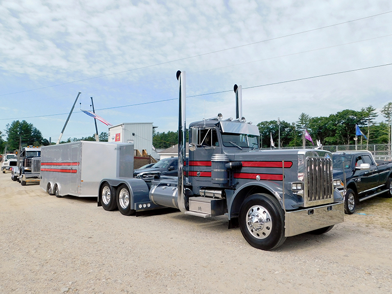 2021 Gear Jammer Truck Show Gallery Movin' Out