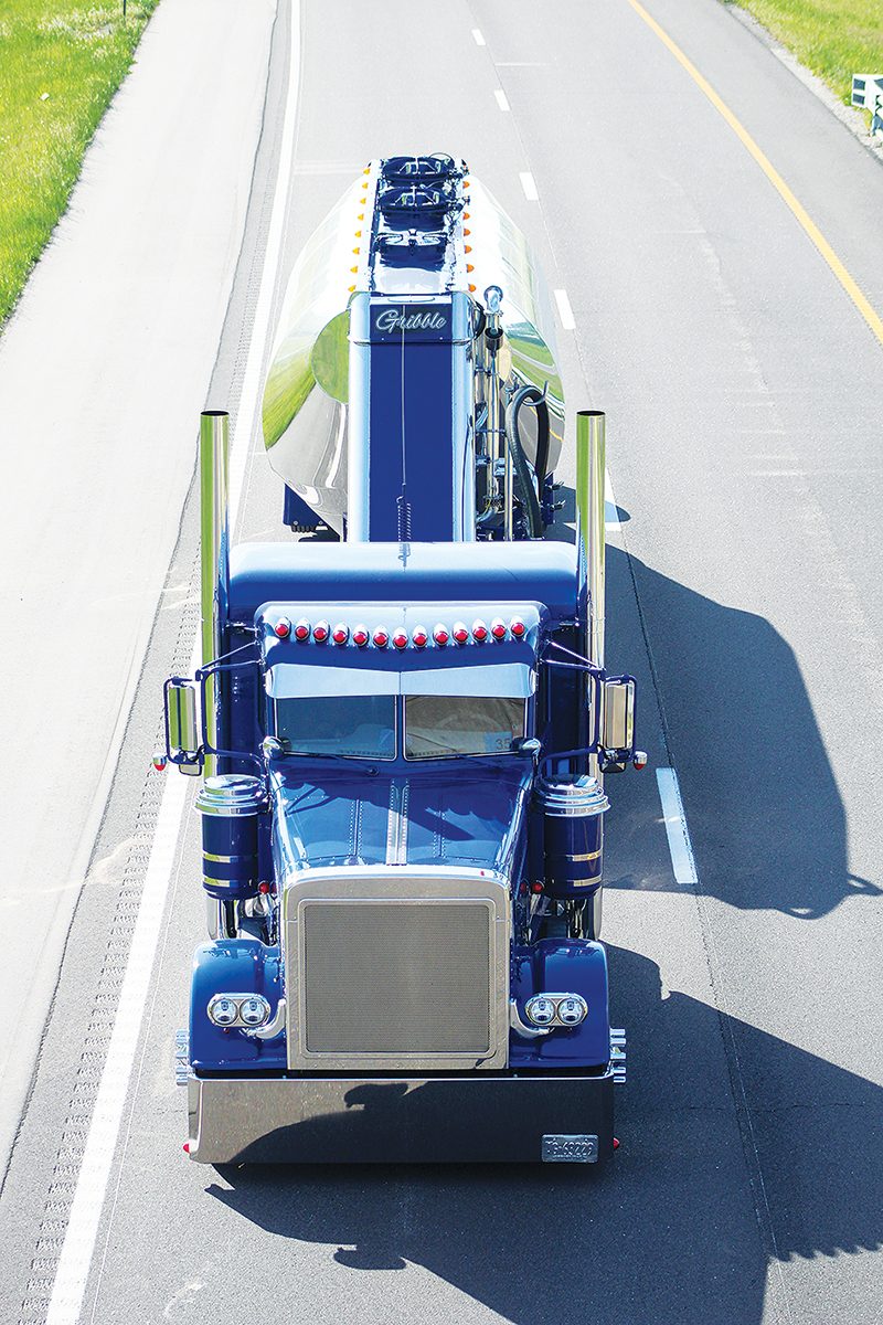 Crossroads Truck Show 2022 Gallery Movin' Out