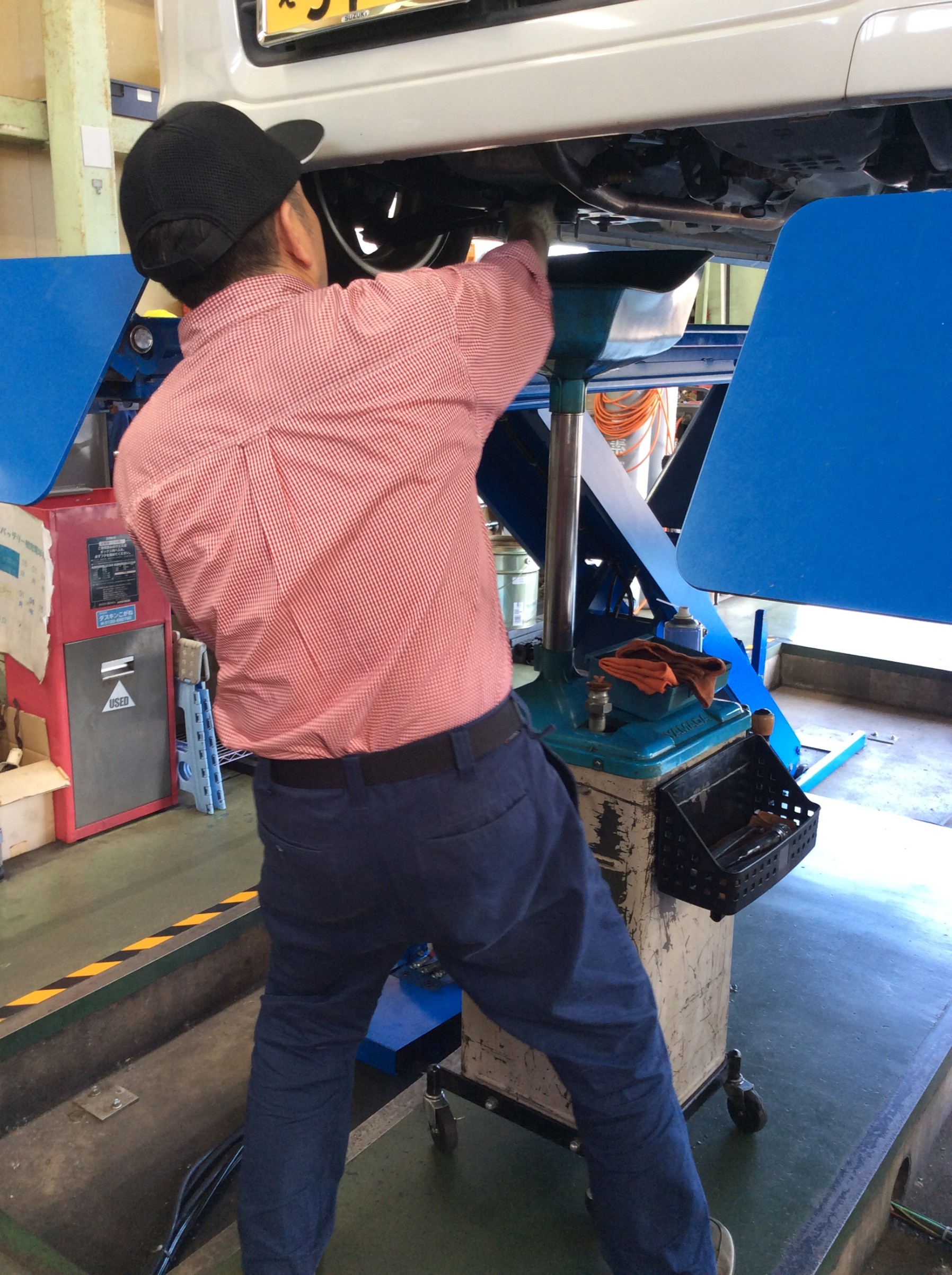 エンジンオイル交換も忘れずに お知らせ ミスタータイヤマン 日野店 岐阜県のタイヤ、カー用品ショップ ブリヂストンのタイヤ専門店