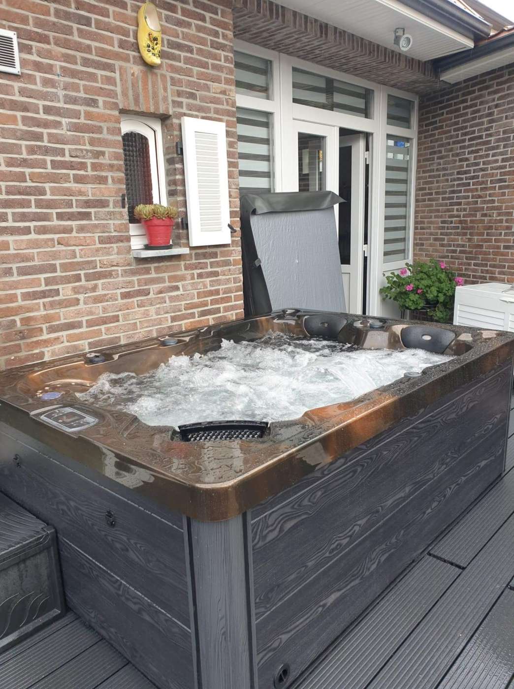Installation d'un spa à Flines les Mortagne / St Amand les Eaux MRC Bain