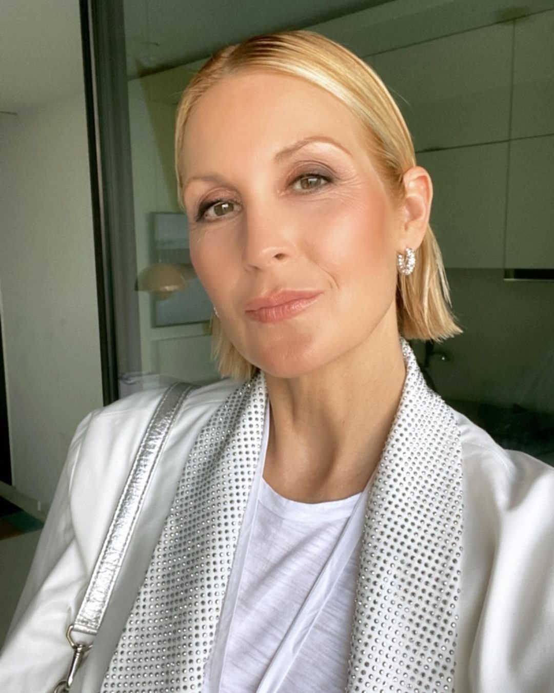 Kelly Rutherford Biography, Age, Height & Husband mrDustBin