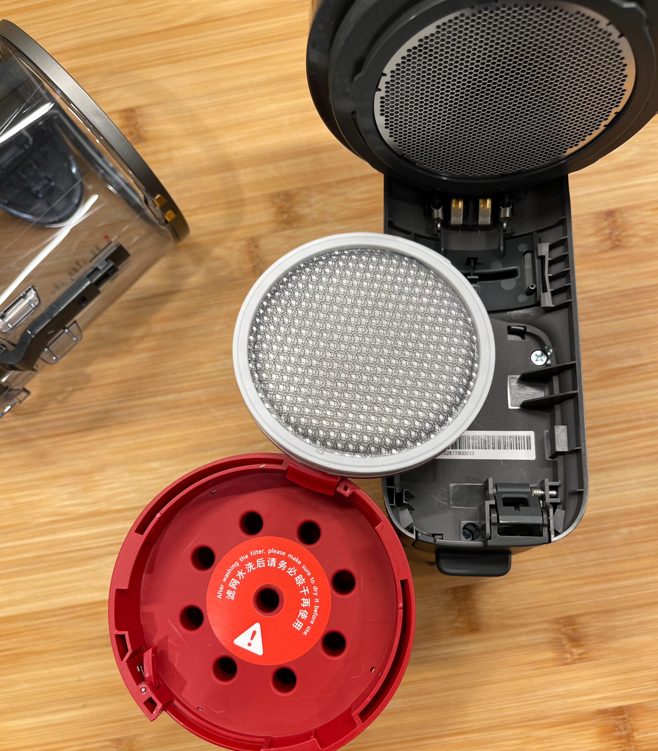 Roborock H7 showing inside filter and holder edited