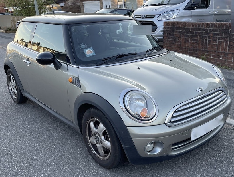 2008 MINI Cooper Automatic with Pepper Pack & 14 Service History Stamps Mrs MINI Used MINI