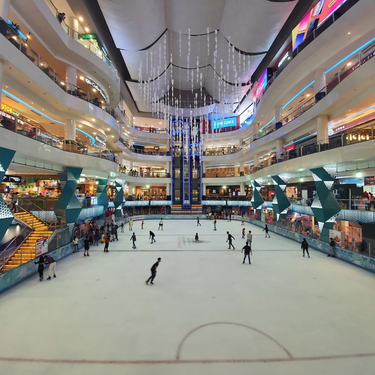 Sunway Pyramid Ice Skating Price, Info, Photos & Video