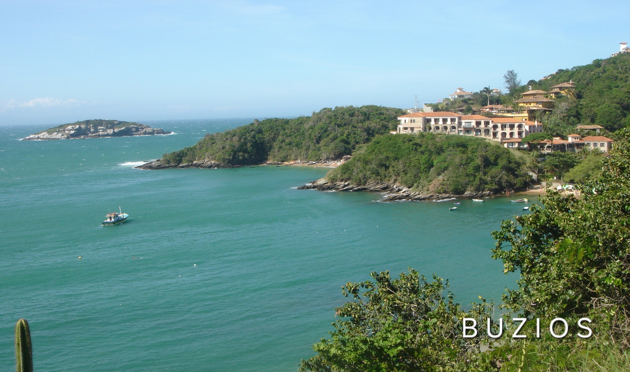 ADVENTURE AWAITS: PRIVATE BOAT EXPEDITION TO ILHA FEIA