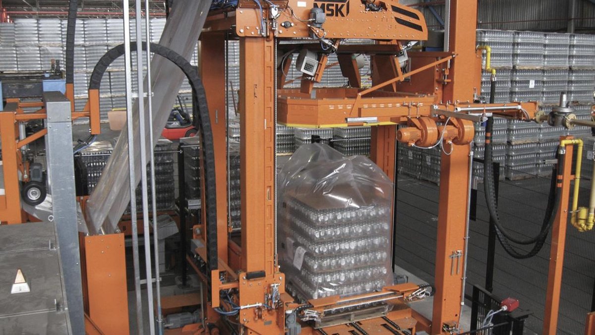 Pallet shrink wrap packaging machines for glass