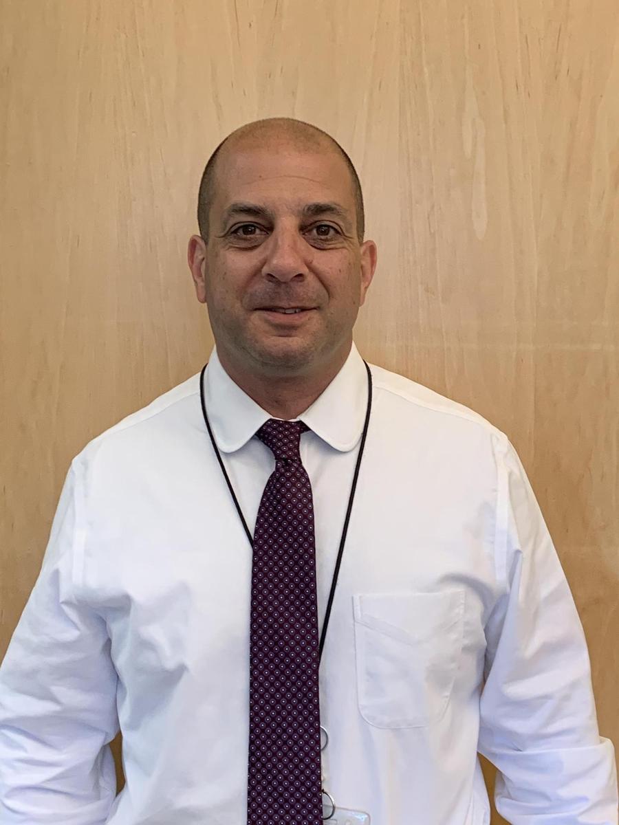 Podcast Beverly High School Principal Mark Thomas School’s Cell Phone Policy MSONEWSports