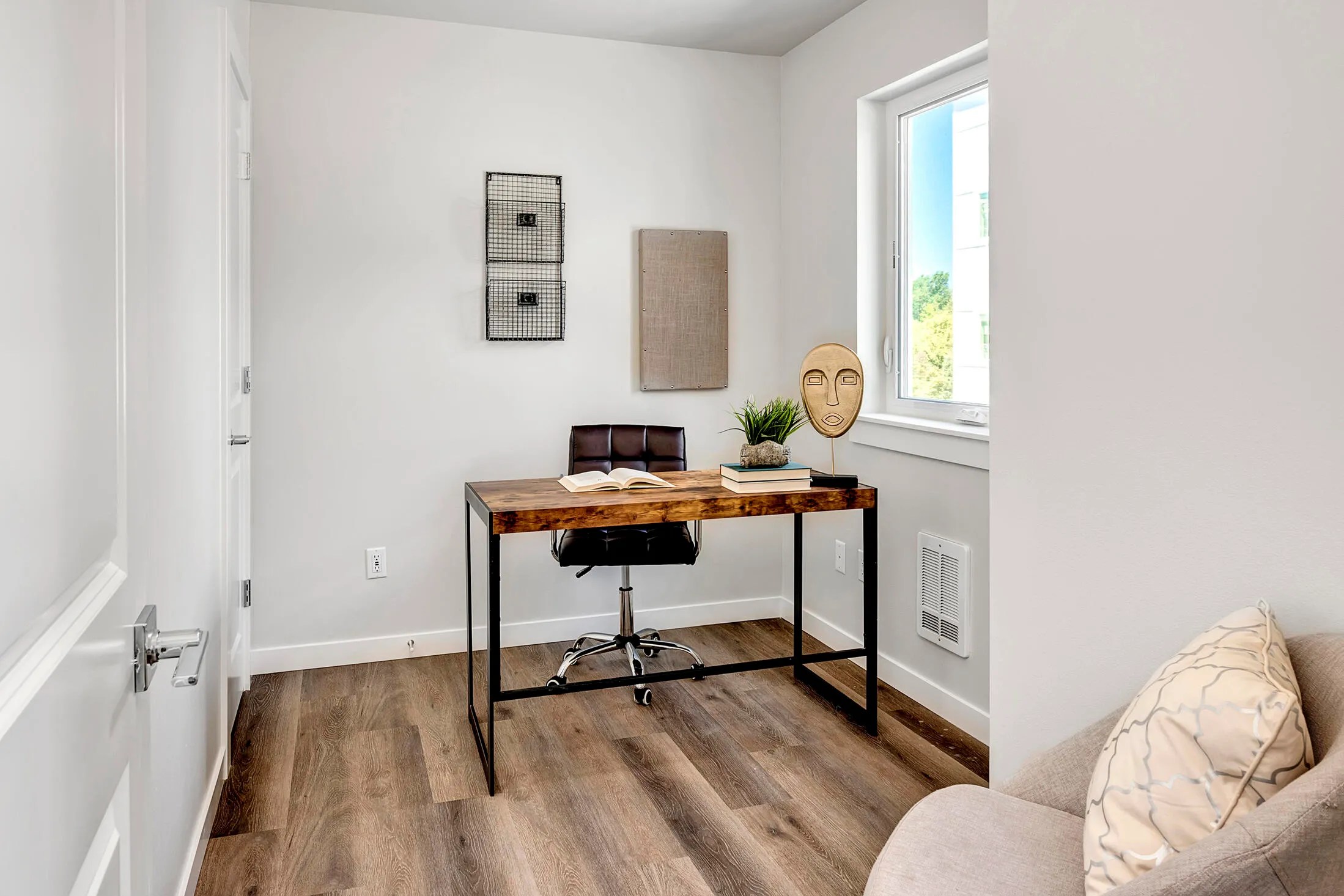 Beachwood New Luxury Townhomes in Kenmore, WA