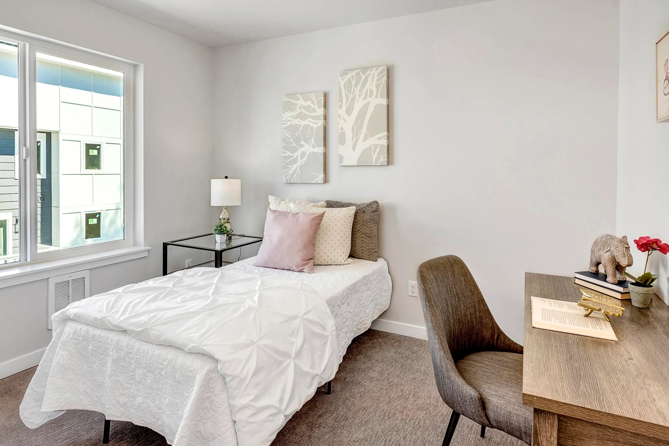 Beachwood New Luxury Townhomes in Kenmore, WA