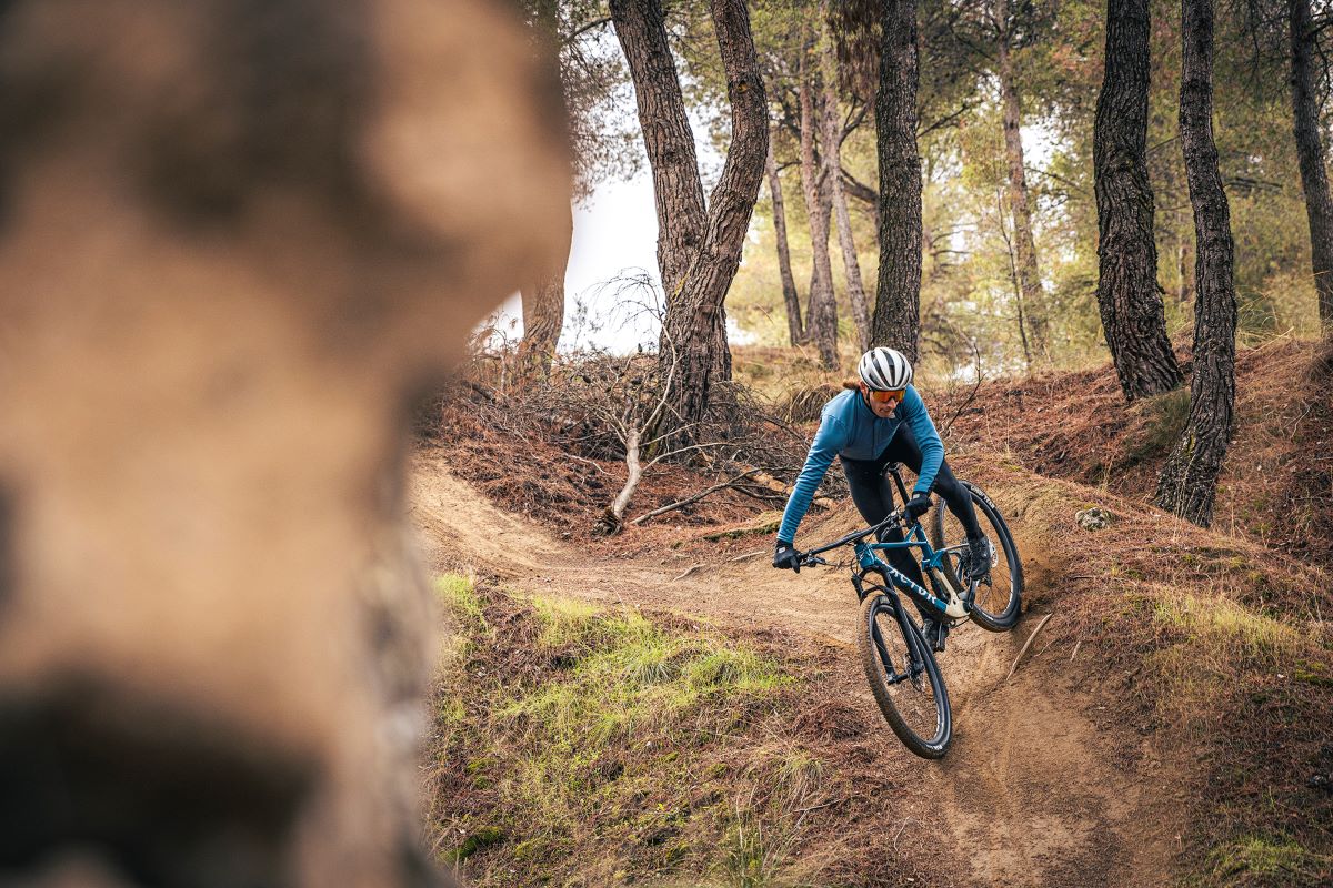 Test MTB Probamos la Factor Lando XC, la primera doble de la marca