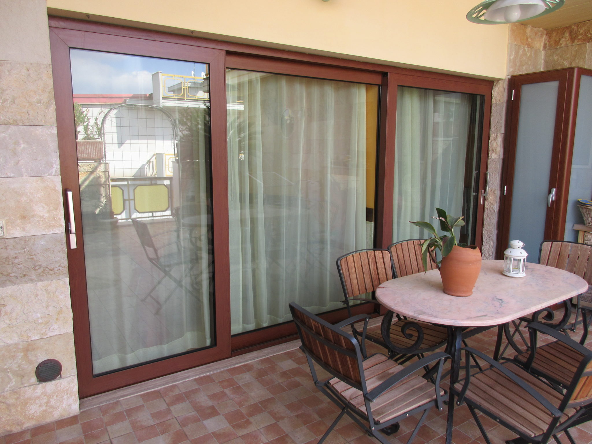 Vetrata scorrevole MTF2000 srl