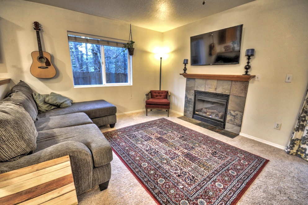 Welches Townhouse New On Market Liz Warren Mt. Hood Real Estate