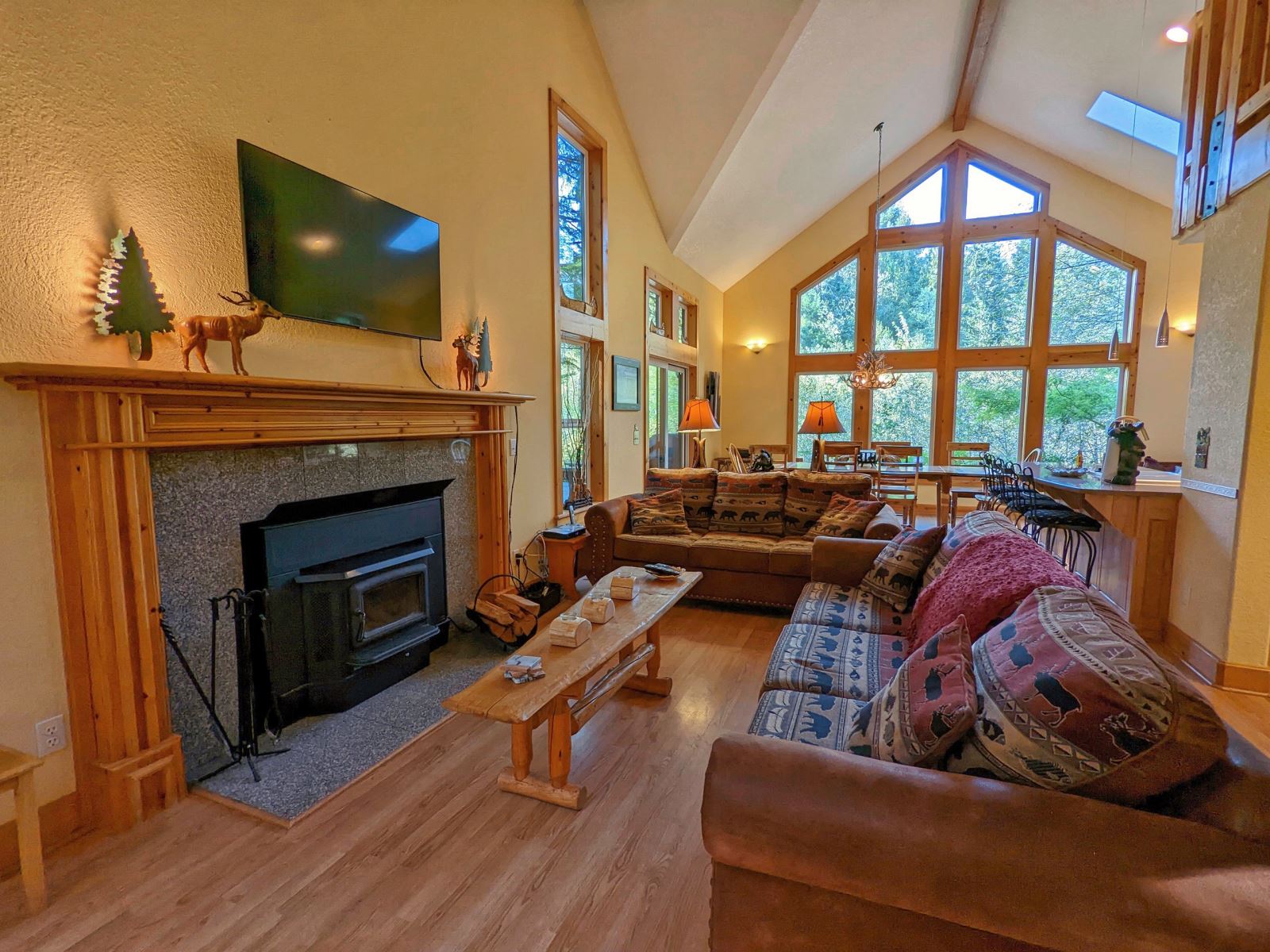 Mt. Hood Waterfront Custom Home on Nearly Two Acres Liz Warren Mt. Hood Real Estate