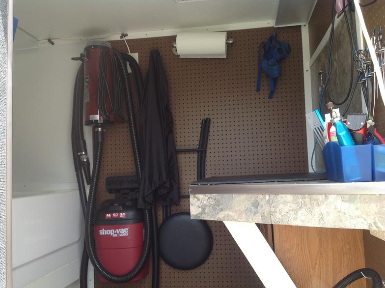 MUDDY MUTTS MOBILE DOG GROOMING , Florida