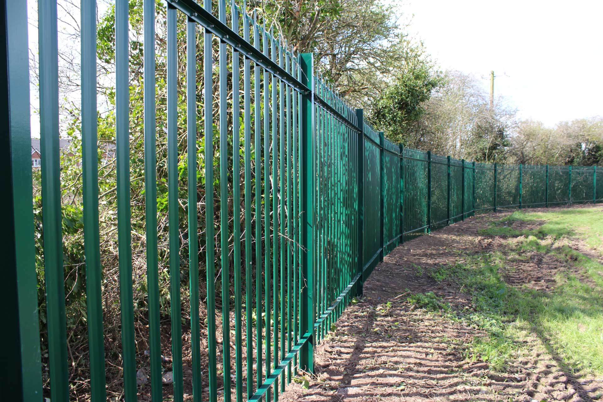 Palisade Fencing product by Mulligan Fencing