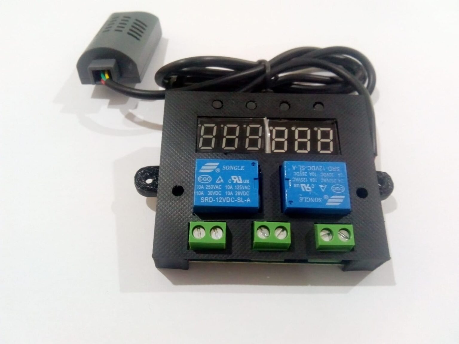 M452 Temperature Humidity Controller Case MULTAN ELECTRONICS