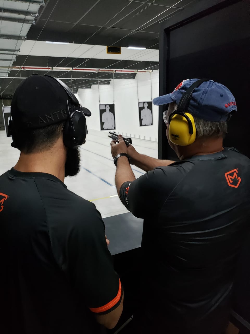 CURSO DE INTRODUÇÃO A PRATICA DO TIRO TURMA 02 MULTIGUN ESCOLA DE