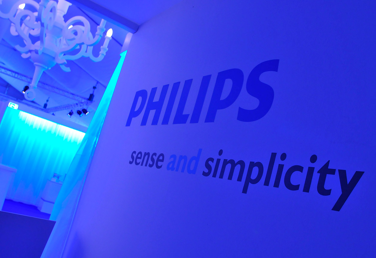 PHILIPS SHOWROOM Multilem Brand New Spaces