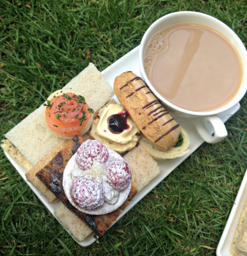 So you've been invited to a Buckingham Palace Garden Party