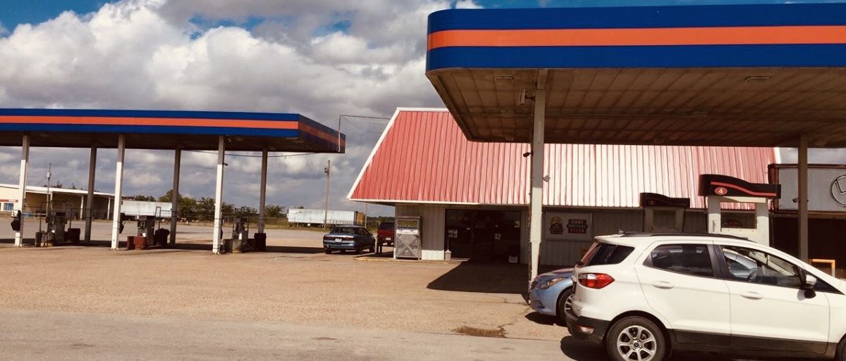 MunchNPump Taylor’s Stateline Truckstop Neelyville, MO