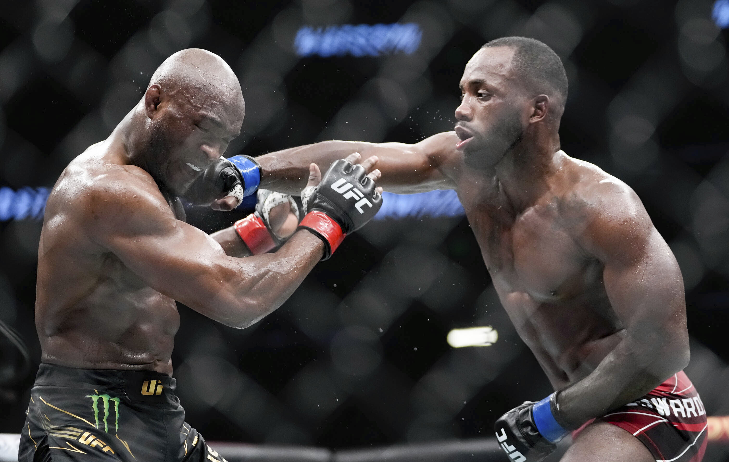 Leon Edwards, campeón del peso welter de la UFC tras noquear a Kamaru Usman