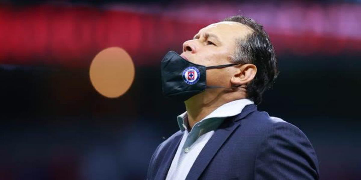 Liga MX Cruz Azul “¡Fuera Reynoso!” Aficionados pierden la paciencia