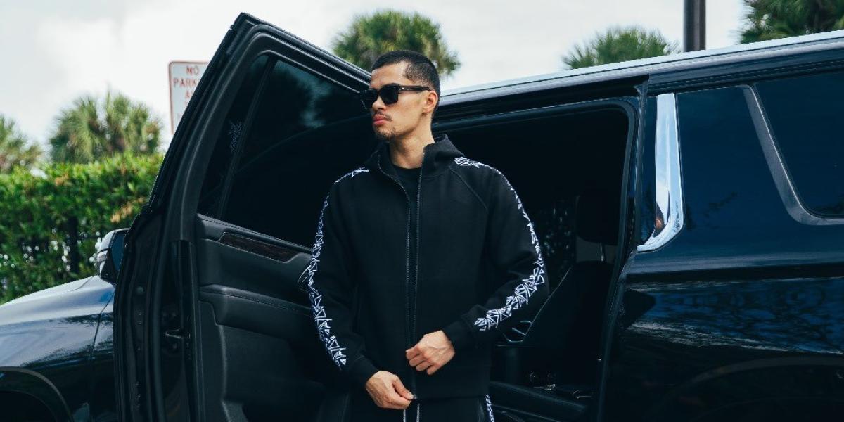 Andrew Tate wannabe Sneako claps back at Corinna Kopf's fiery tweet(02)