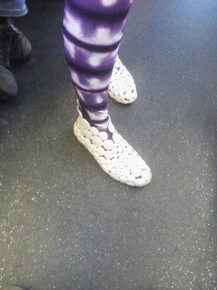 Conversation Bubble Over Bubble Shoes on Muni Muni Diaries