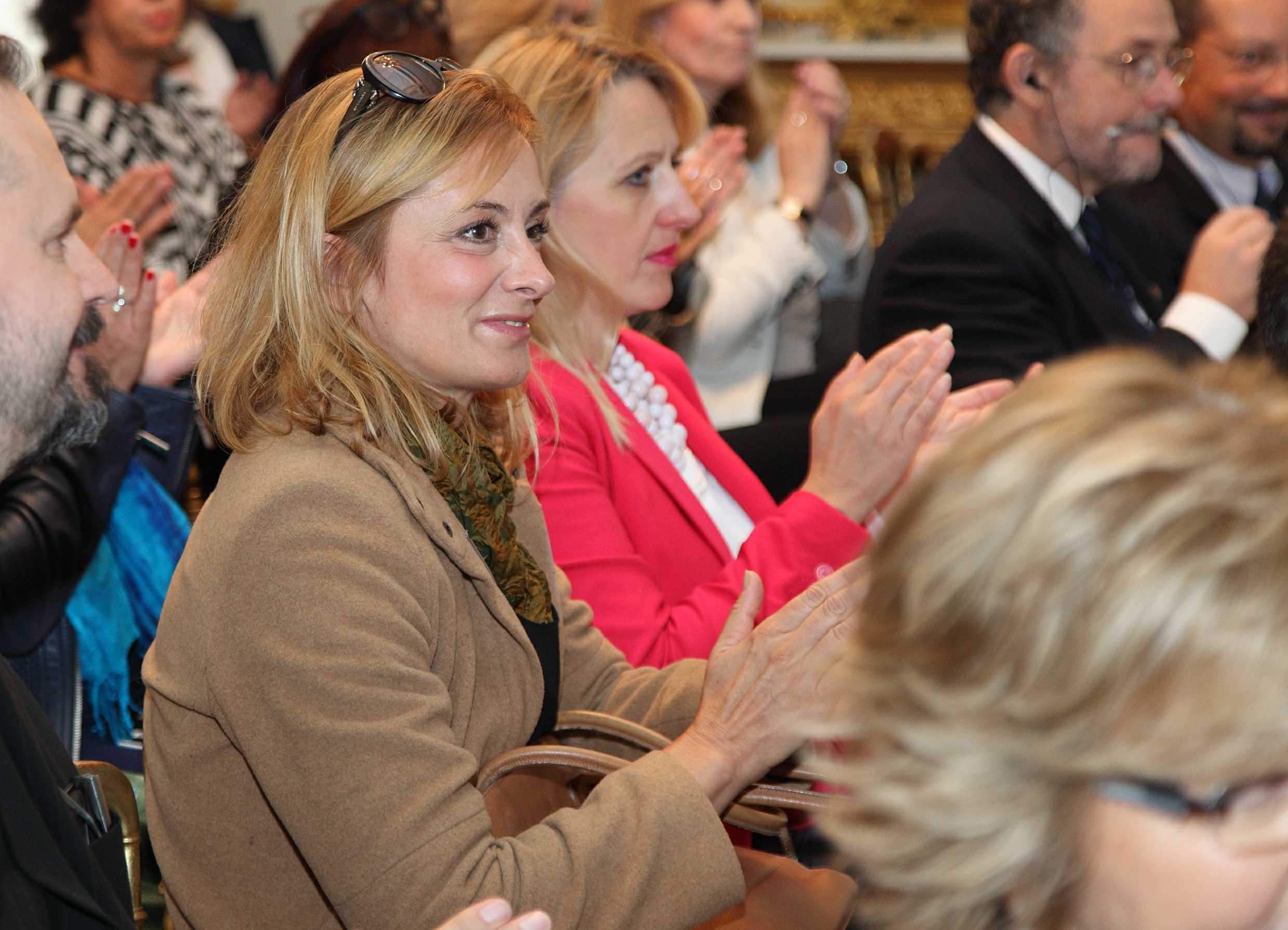 Ivana Nikolić Popovič (HKKKKI) i Vesna Torbarina (HGK)