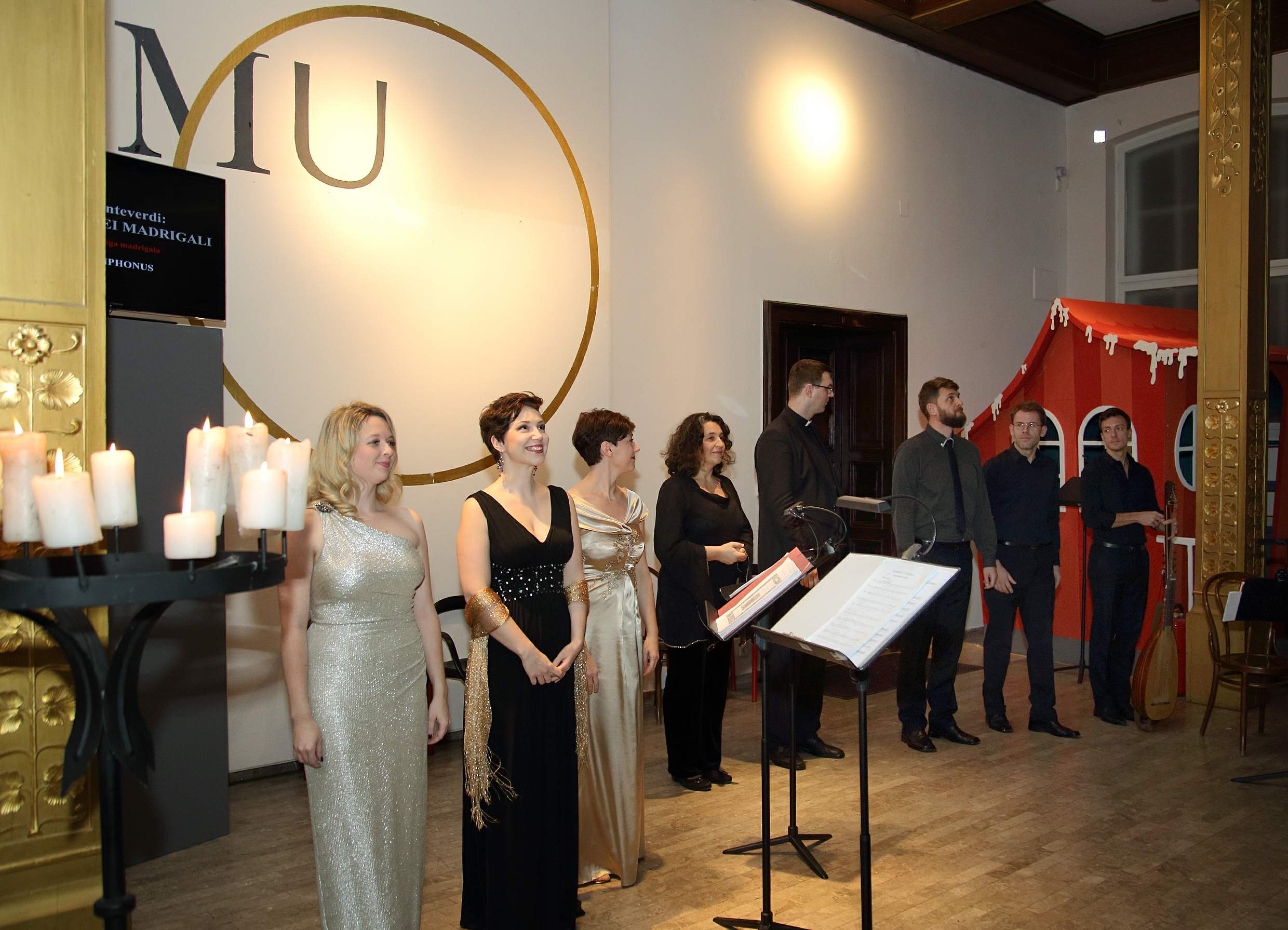 Ansambl Antiphonus: Anabela Barić, Ana Jembrek, Monika Cerovčec, Martina Borse, Ivan Bingula, Siniša Galović, Tomislav Fačini i Izidor Erazem Grafenauer