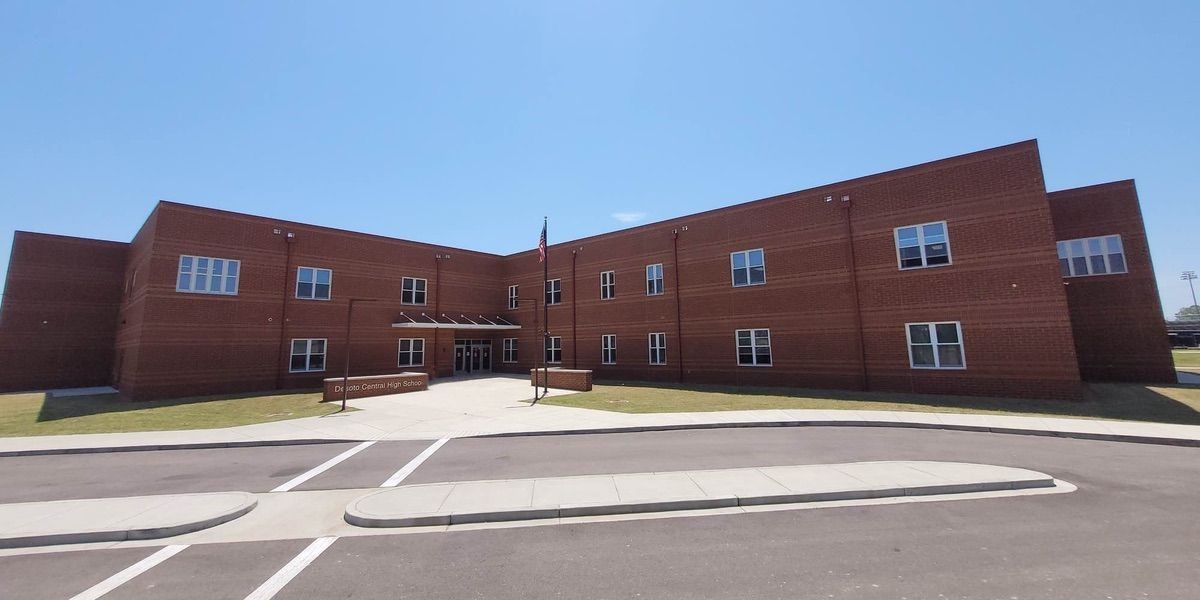 Desoto Central High School Addition Southhaven, MS Murphy and Sons