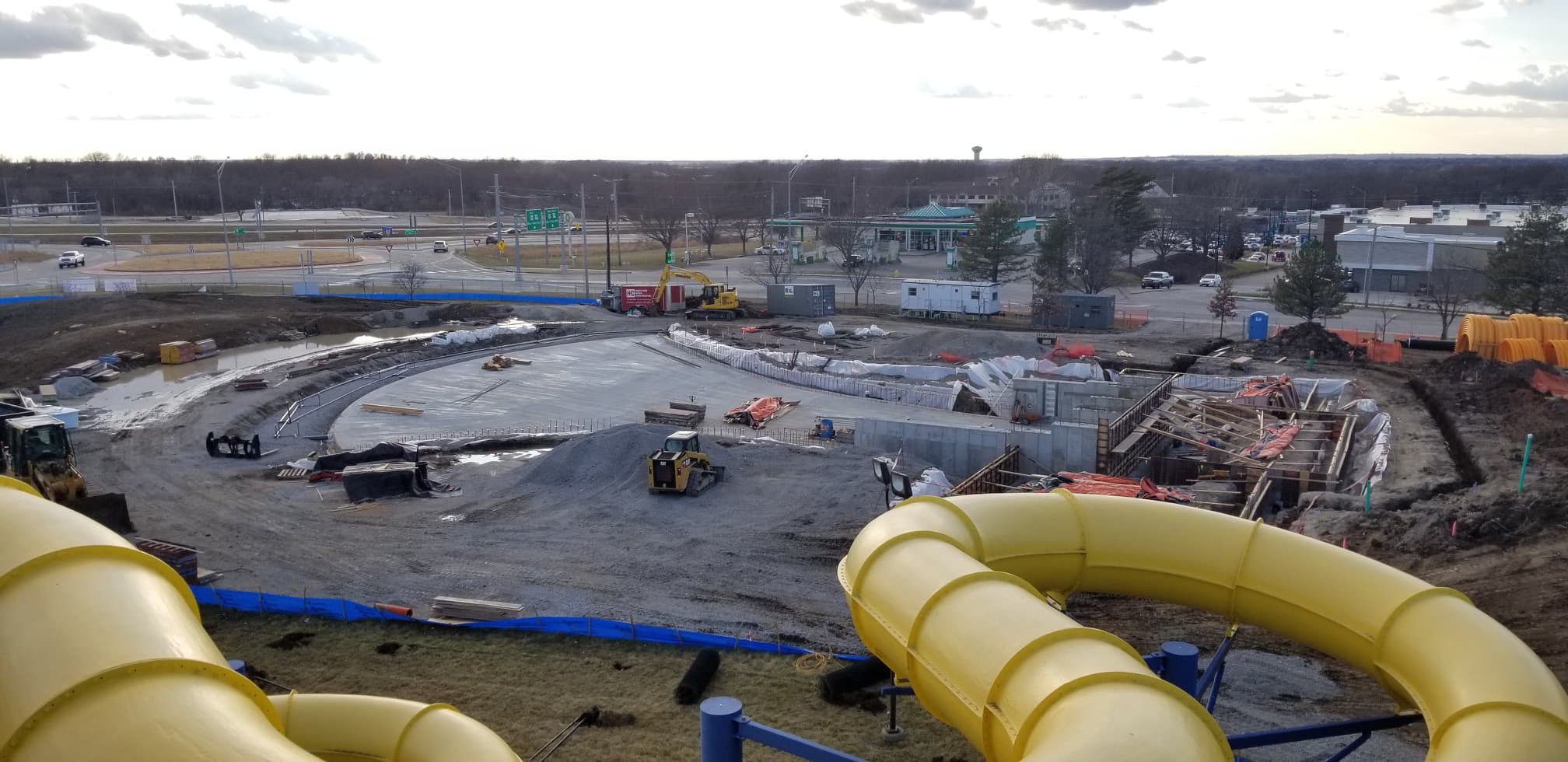 LEES SUMMIT “BREAKER” WAVE POOL The World’s best wave machines
