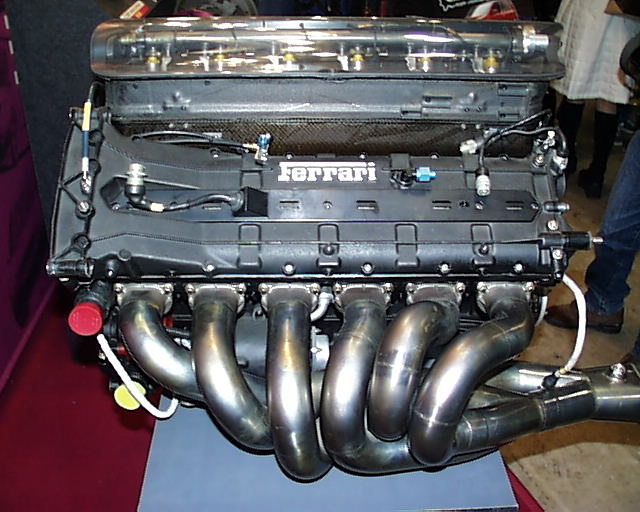 FERRARI 412T2engine