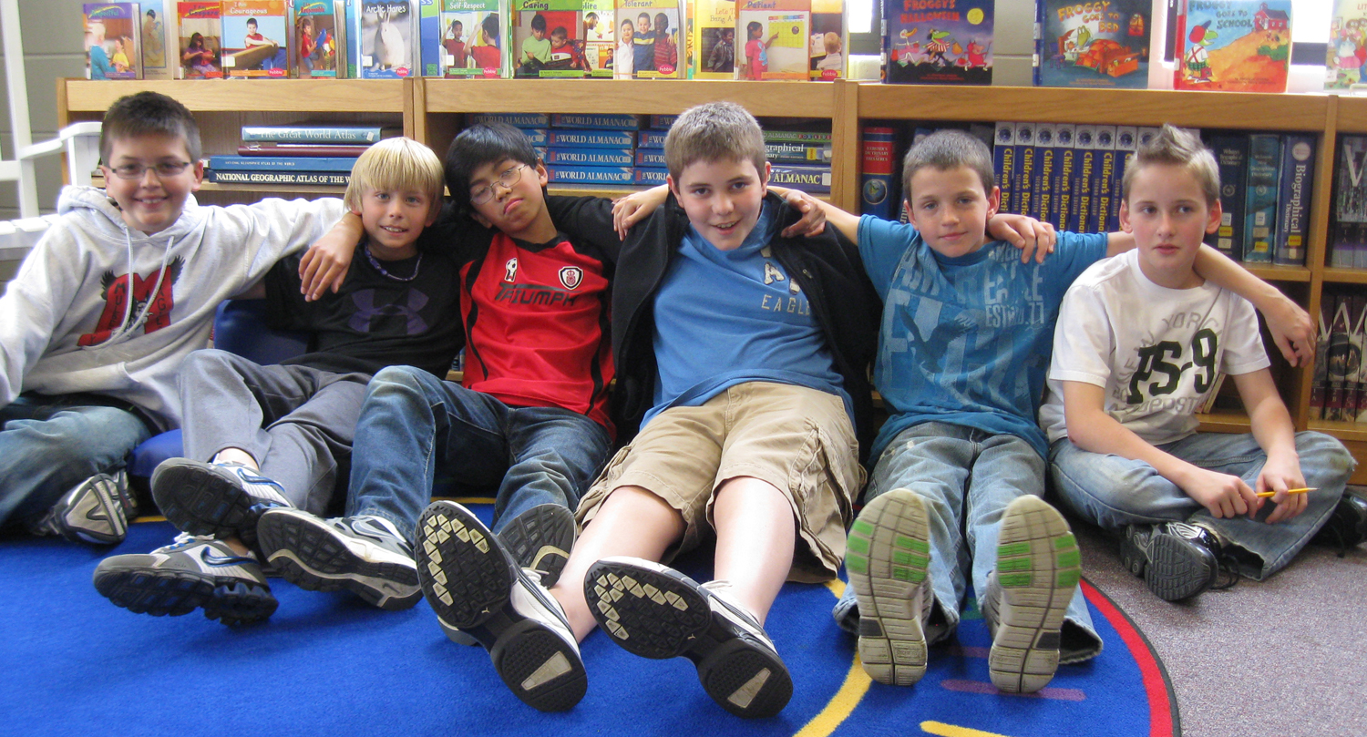 Muskie Websites | 10 Fifth Graders + 1 High School Student = A Lot Of Fun