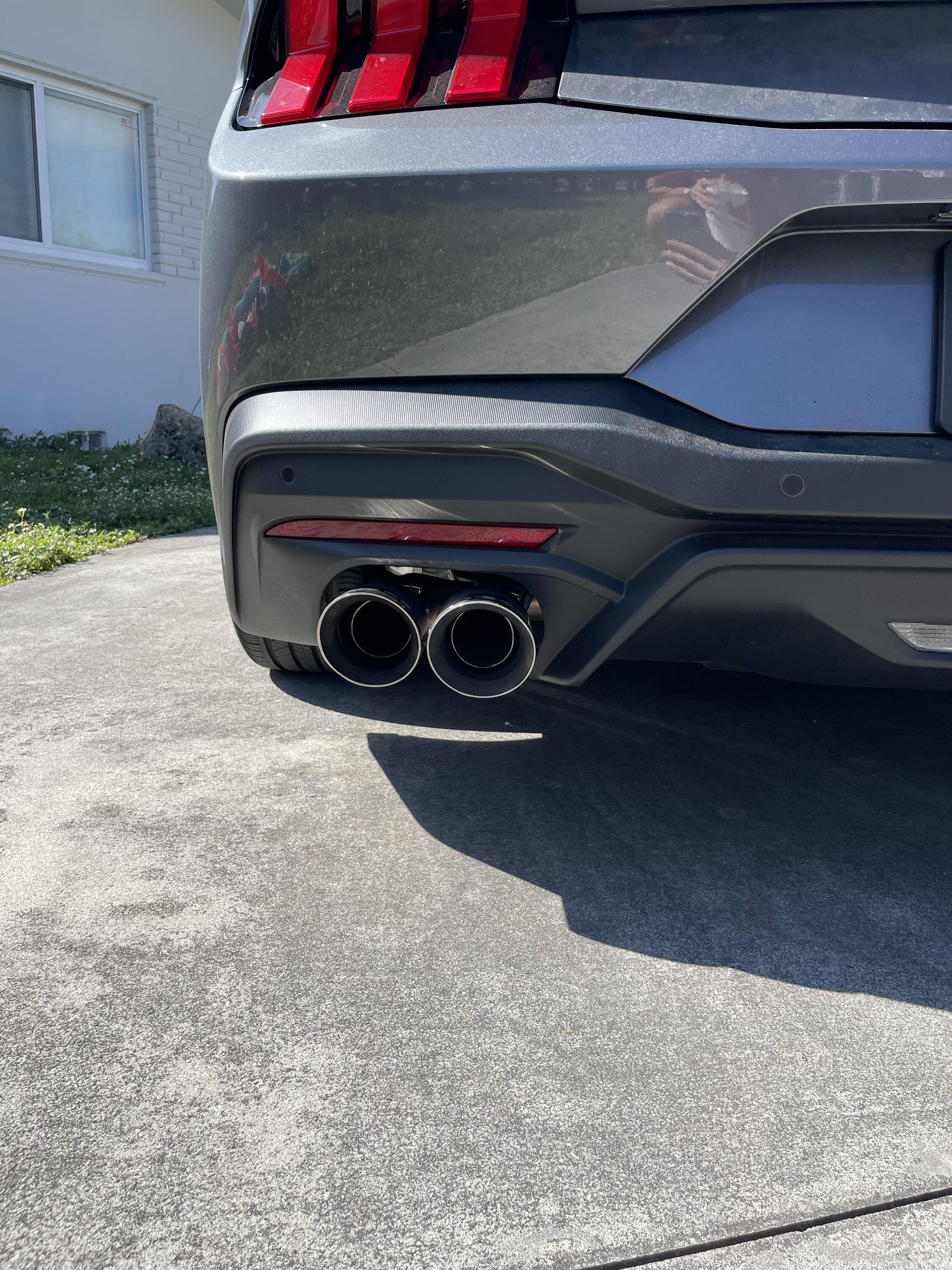 Dual to quad tip conversion for nonactive exhaust Mustang7G 2024+ S650 Mustang Forum (Dark