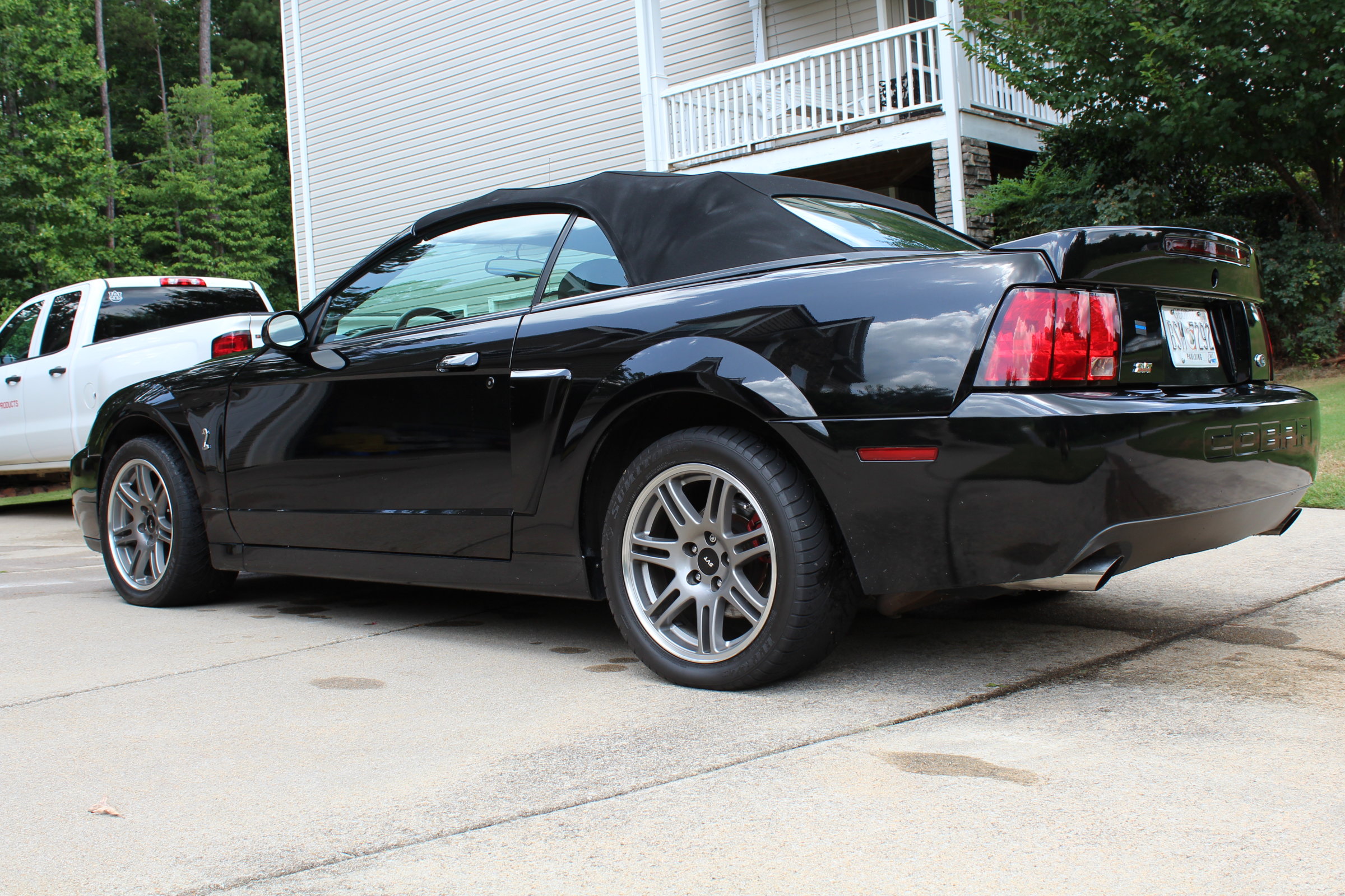 2003 Ford Mustang SVT Cobra 10th Anniversary Wallpapers