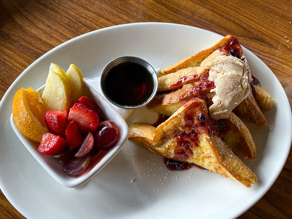 18 of the Best Restaurants in Edmonton Must Do Canada