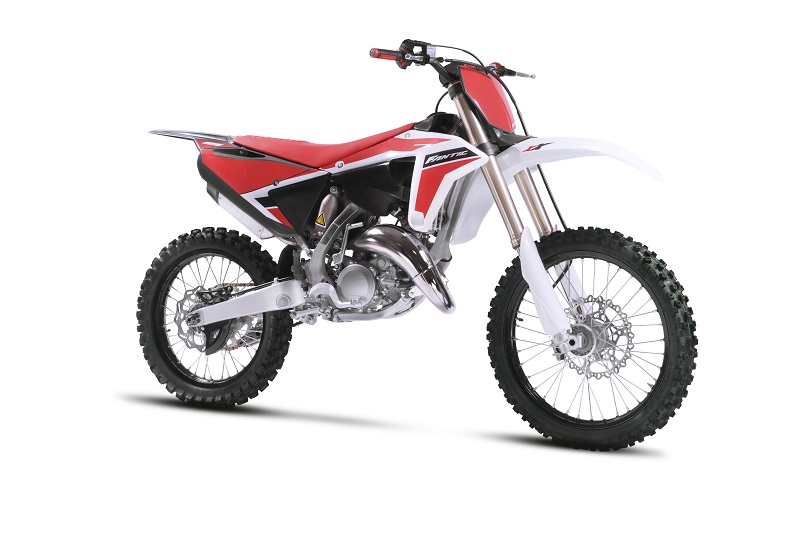 Essai Fantic 125 XX 2021 base nippone, cœur italien MX2K