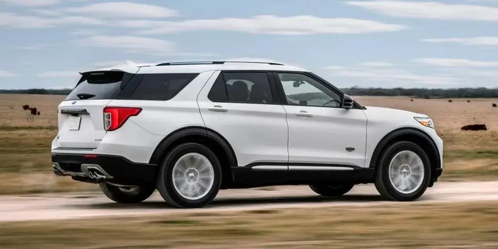 10 Best Luxury SUVs For Families of 4 in 2022
