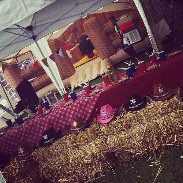 L'anniversaire de cowboy de Thimothée dans son ranch My